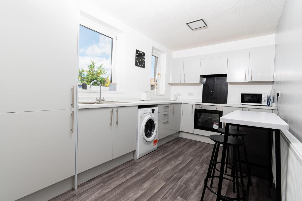 Greenbourne - 4 Bedrooms Sleeps 8 Free Parking Gateshead Εξωτερικό φωτογραφία