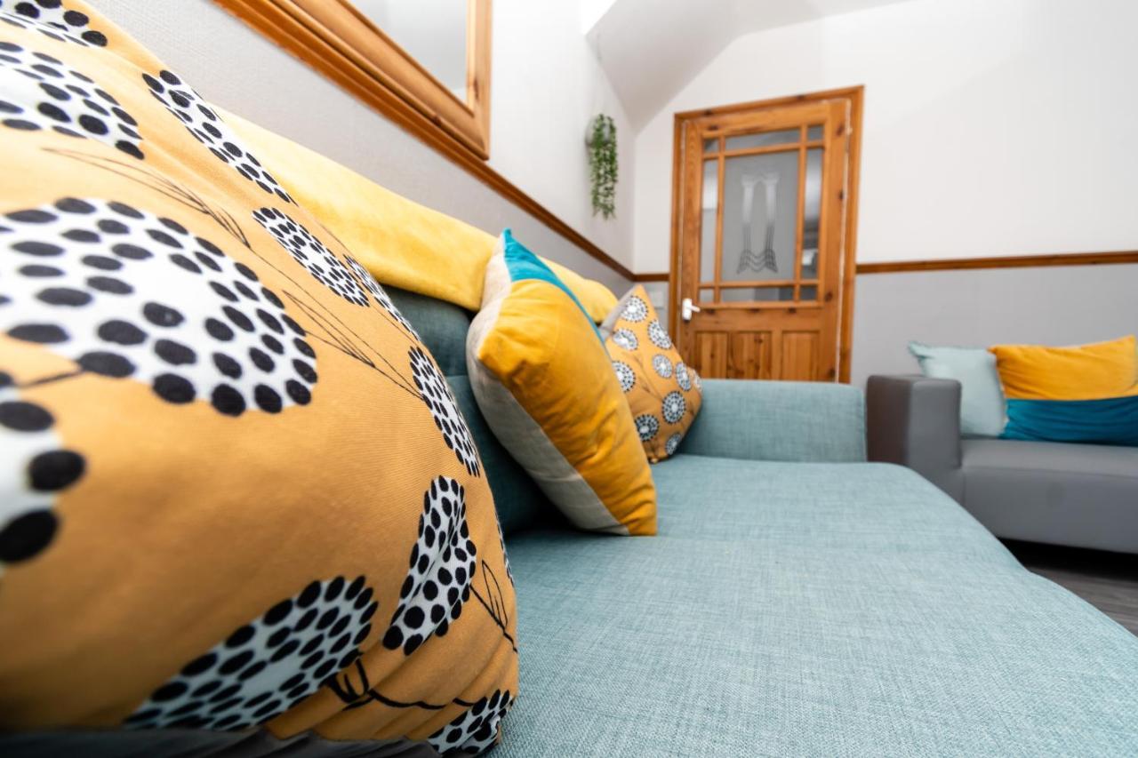 Greenbourne - 4 Bedrooms Sleeps 8 Free Parking Gateshead Εξωτερικό φωτογραφία