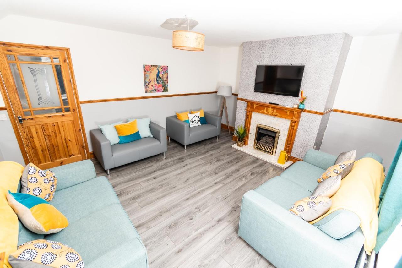 Greenbourne - 4 Bedrooms Sleeps 8 Free Parking Gateshead Εξωτερικό φωτογραφία