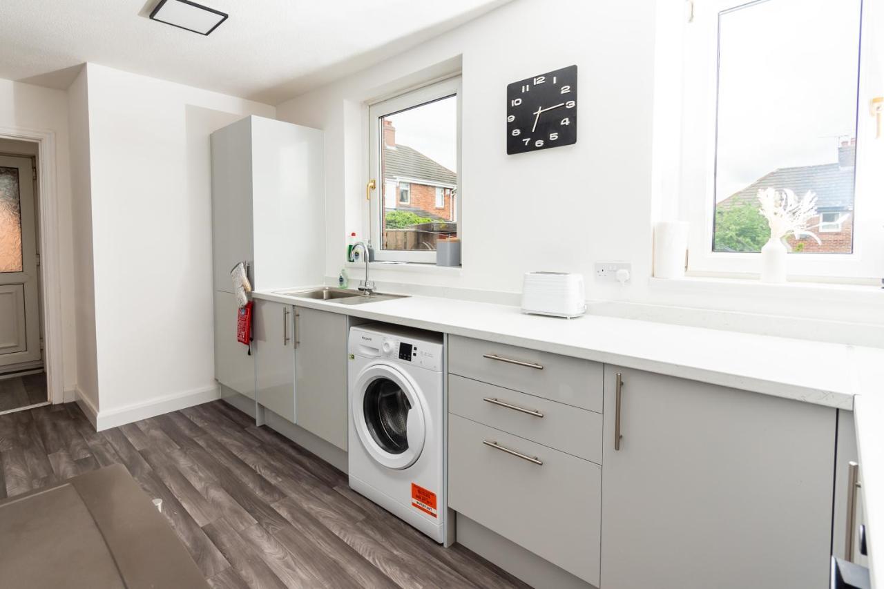 Greenbourne - 4 Bedrooms Sleeps 8 Free Parking Gateshead Εξωτερικό φωτογραφία