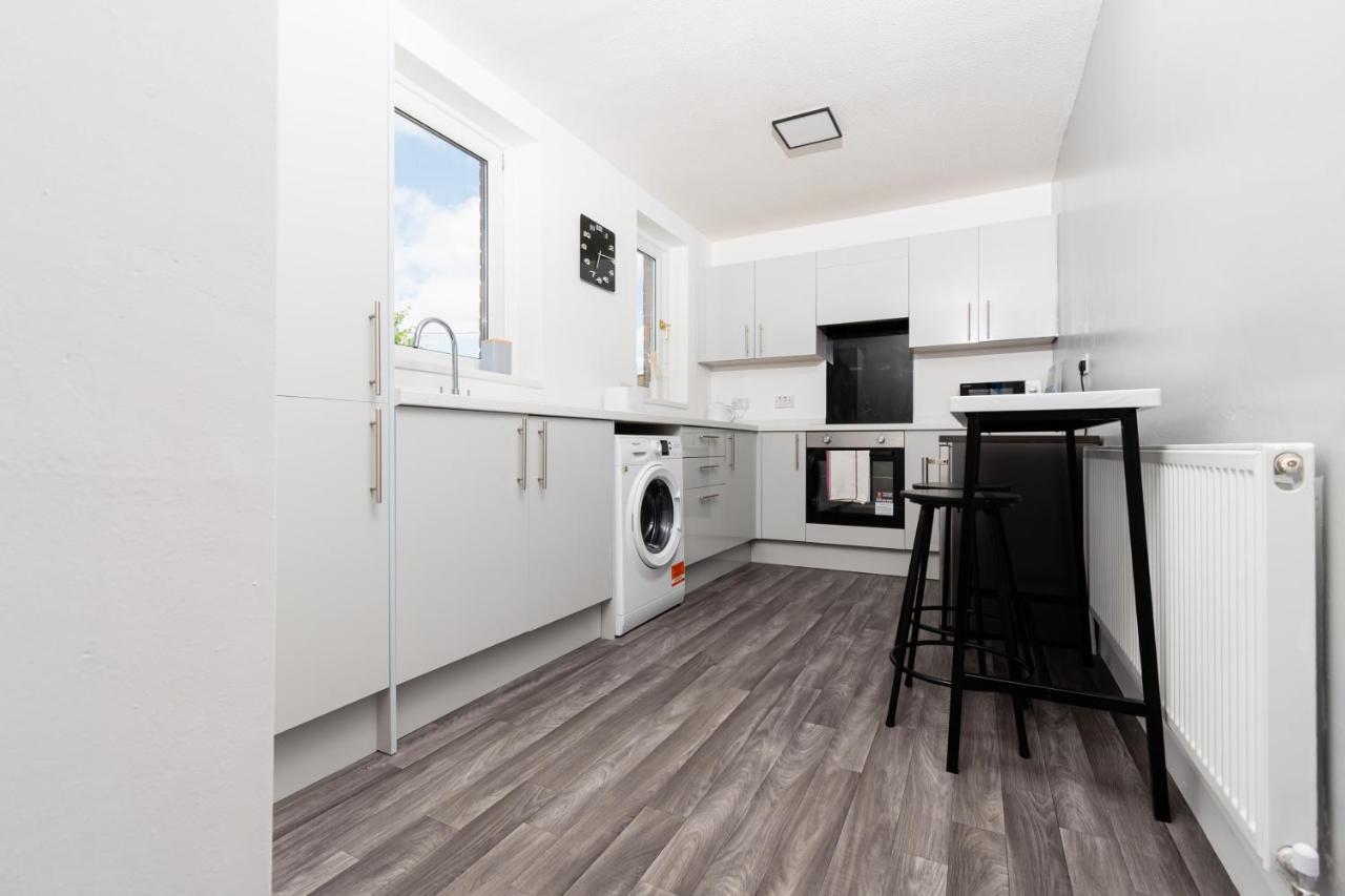 Greenbourne - 4 Bedrooms Sleeps 8 Free Parking Gateshead Εξωτερικό φωτογραφία