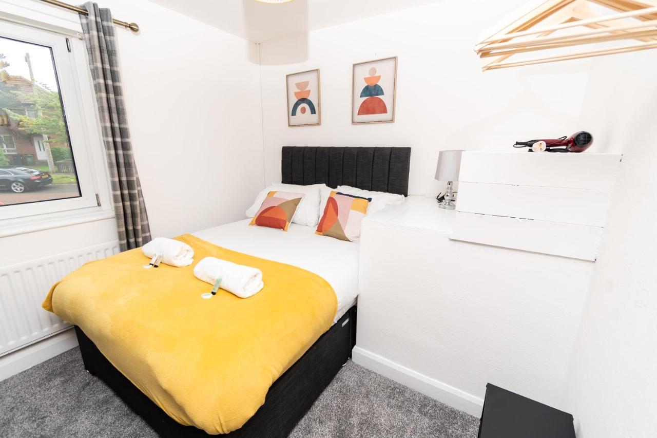 Greenbourne - 4 Bedrooms Sleeps 8 Free Parking Gateshead Εξωτερικό φωτογραφία