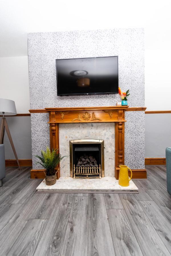 Greenbourne - 4 Bedrooms Sleeps 8 Free Parking Gateshead Εξωτερικό φωτογραφία