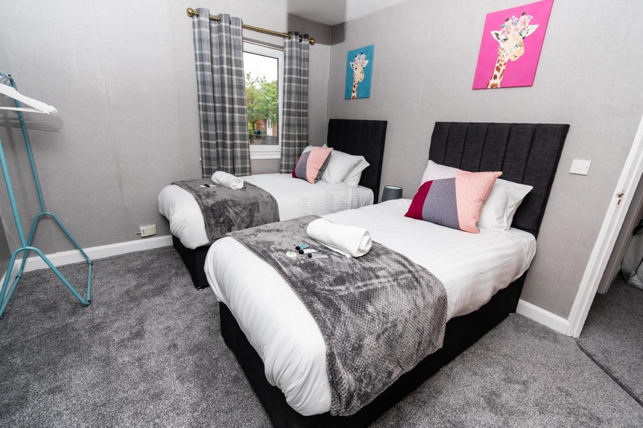 Greenbourne - 4 Bedrooms Sleeps 8 Free Parking Gateshead Εξωτερικό φωτογραφία